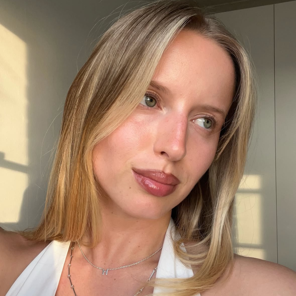 4 Best Faux Freckle Pens for an Incredibly Natural Finish