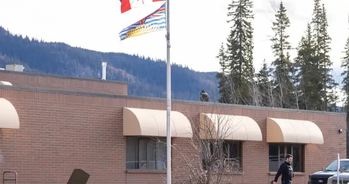 Tumbler Ridge prepares for vigil with Carney, federal leaders set to arrive