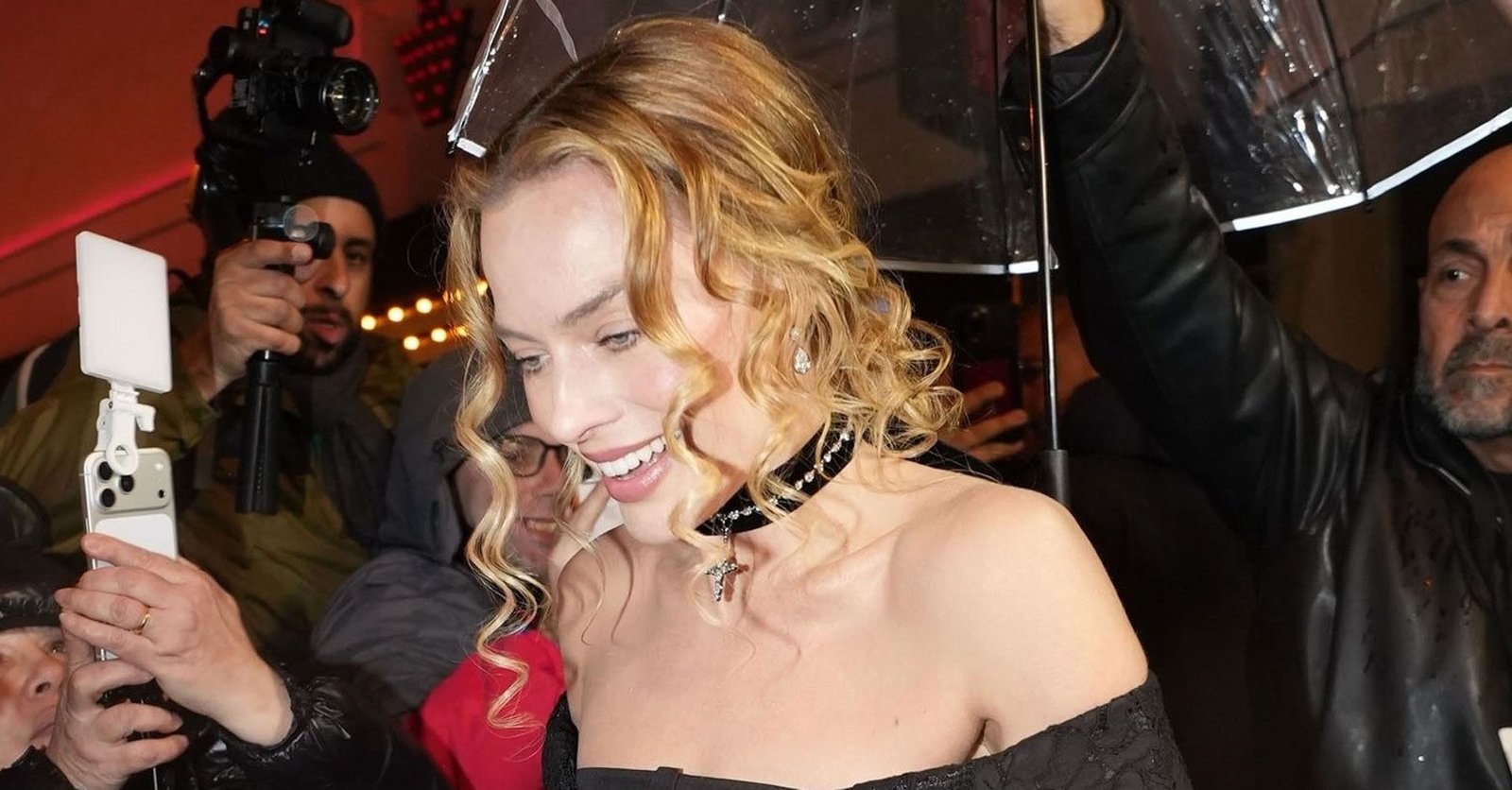 I Finally Found a Non-Dated Peplum Top—Thanks, Margot Robbie