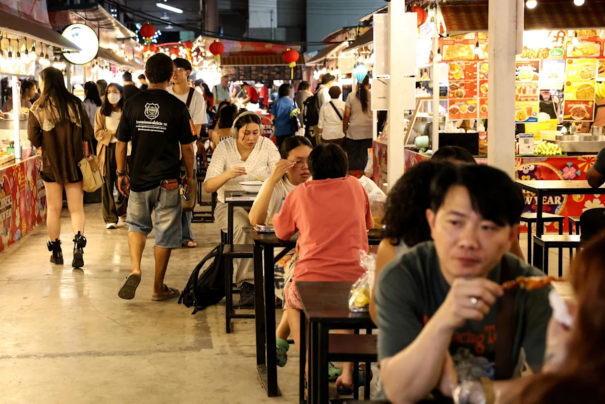 Carry Trade, Commodities Make EM Currencies More Stable Than G-7