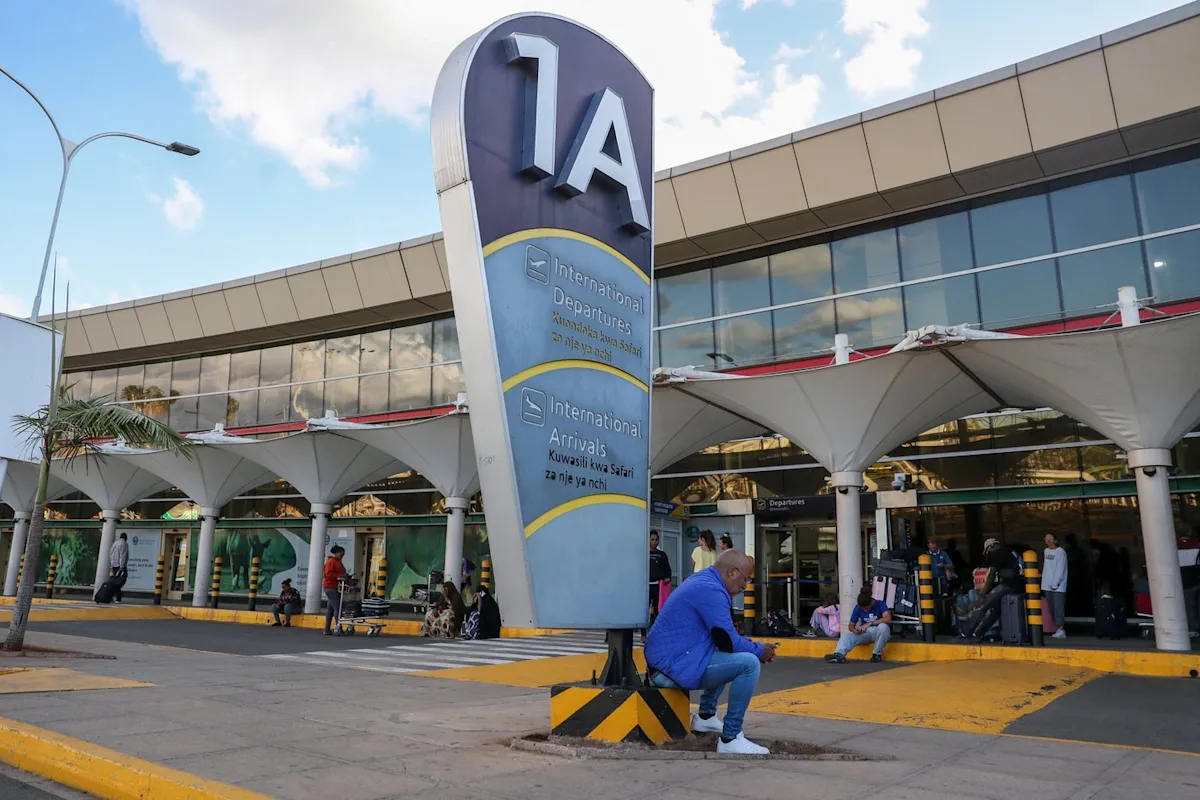 A strike by airport workers delays flights at Nairobi’s main airport, stranding passengers