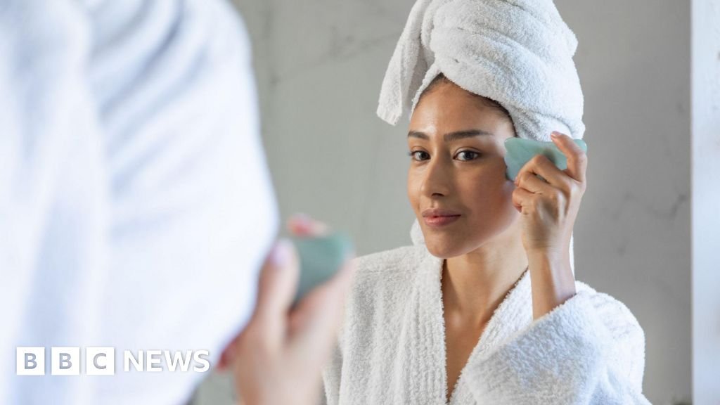 Can you really depuff your face? The truth about three common treatments