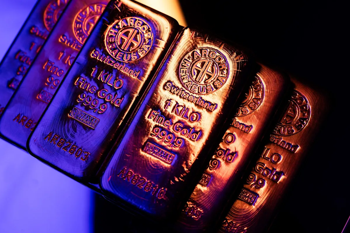 Gold Pulls Back After Four-Day Ascent as Traders Take Profits