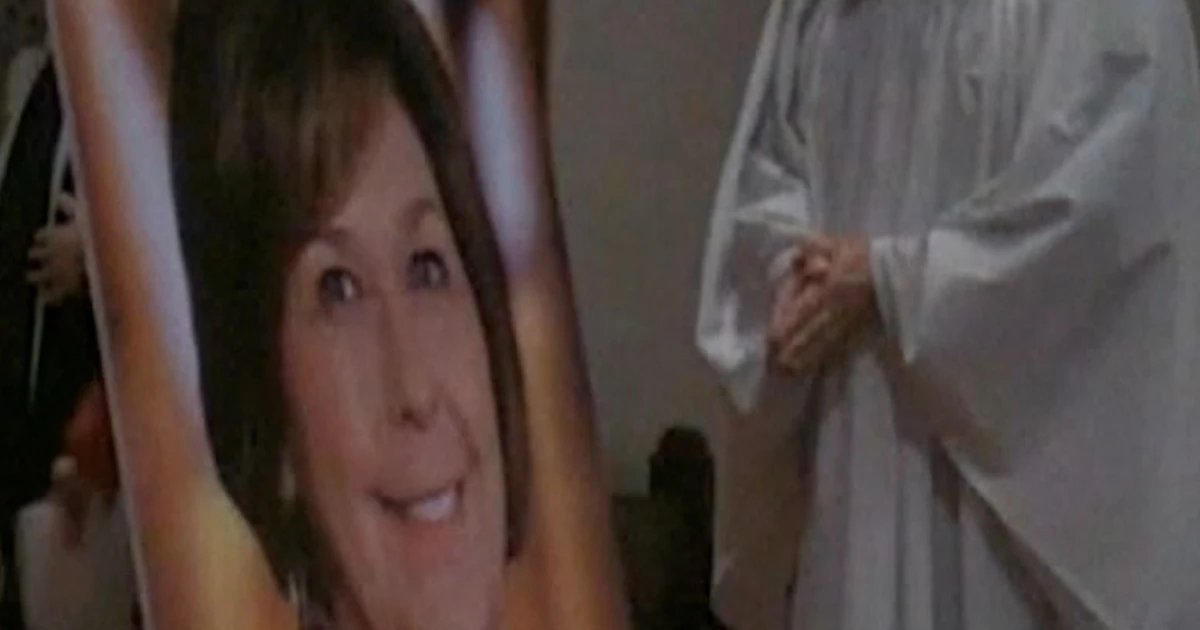 Hundreds gather to offer prayers for Nancy Guthrie