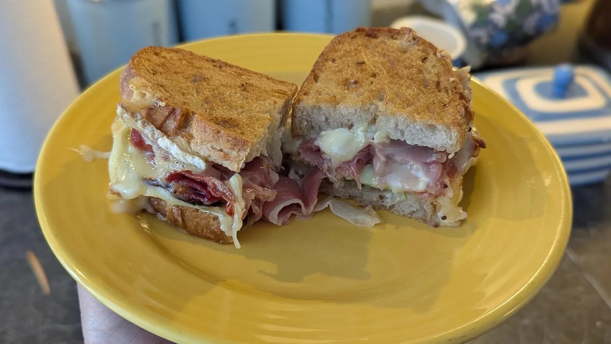 The Perfect Grilled Cheese? Your Favorite Diner Could Never, but Your Air Fryer Can