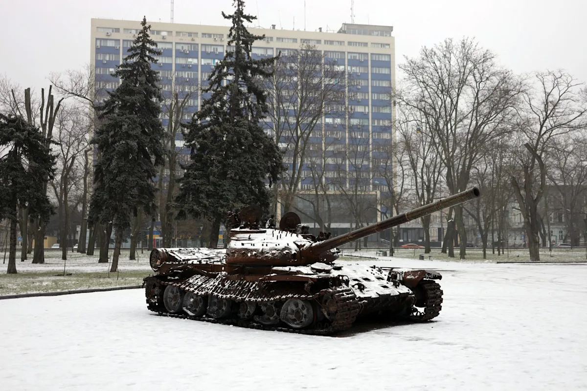 The Russian economy is now eating itself to death as Putin’s war on Ukraine destroys future capacity, former central bank adviser says