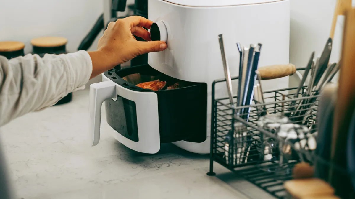 Need Another Excuse to Use Your Air Fryer? Here’s How Little Energy They Use