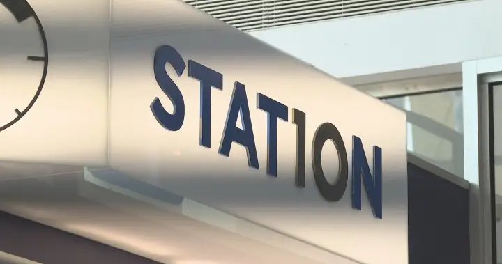 Quebec hair salon ordered to pay $500 to non-binary client – Montreal