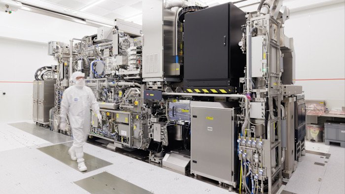 It is time for Europe to weaponise its chokepoints