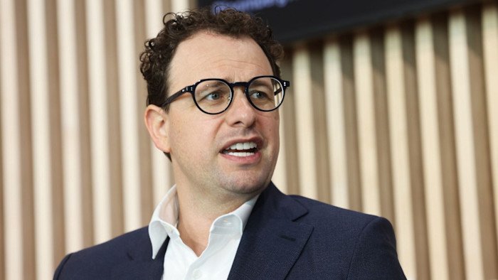 Trump administration to cut Anthropic from government contracts and Pentagon supply chain