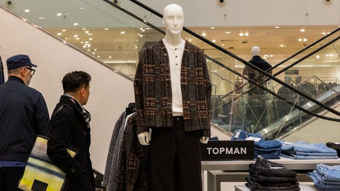 UK consumer confidence survey gives up gains of past 2 months