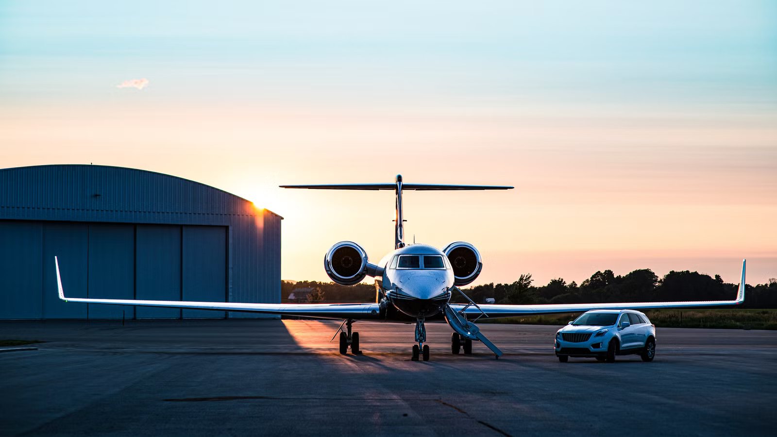 The Private Jet Fleet Of $8 Billion Ponzi Scheme Fraudster Allen Stanford