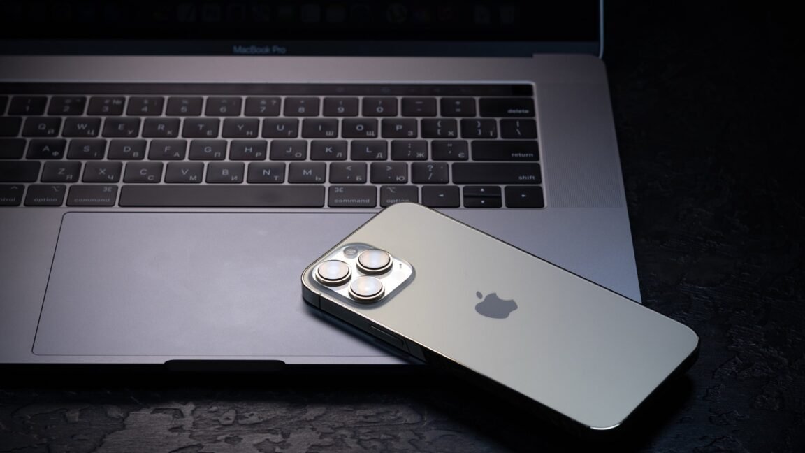 FBI stymied by Apple’s Lockdown Mode after seizing journalist’s iPhone