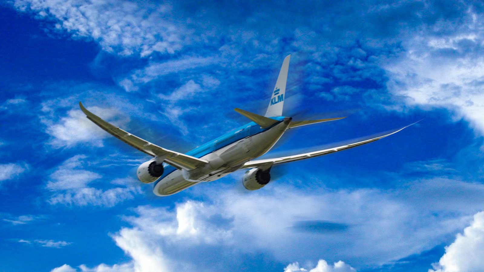 Is It True That The Boeing 787 Dreamliner Has A Smoother Ride Than The Airbus A350?