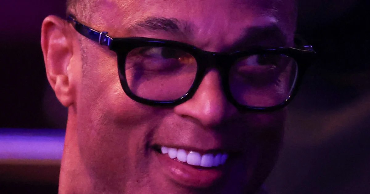 Lemon tells Kimmel he offered to turn himself in