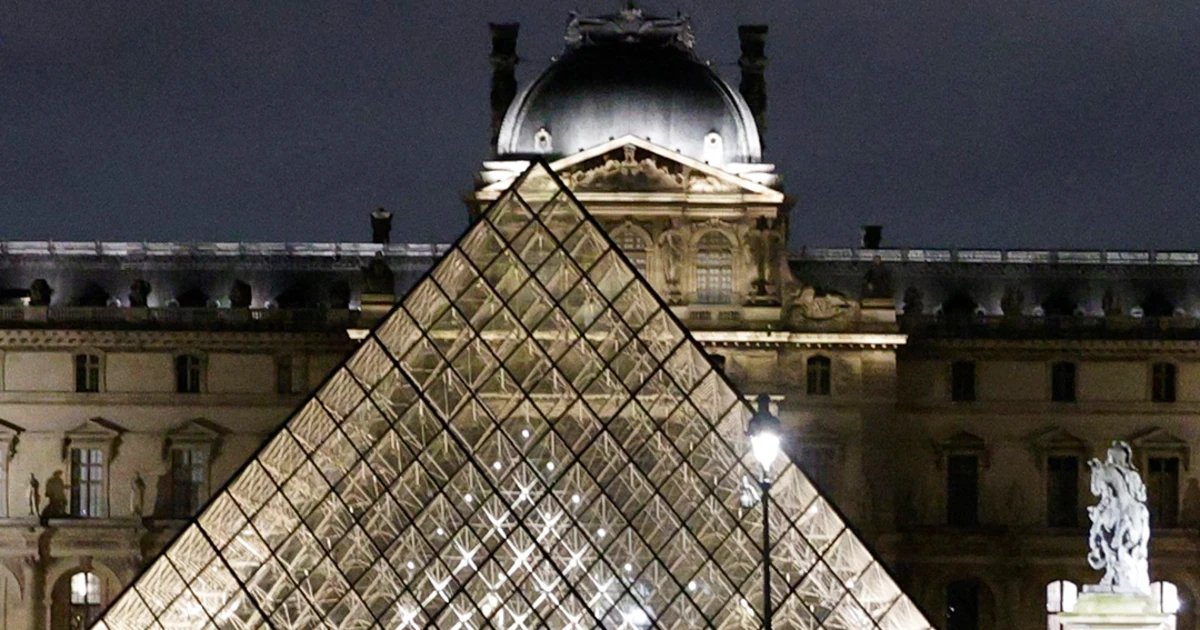 Louvre museum director resigns months after jewel heist