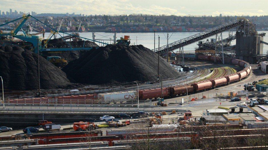 20 coal cars derail near B.C. wetland, says ministry