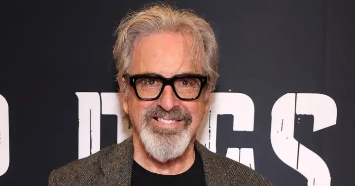 Robert Carradine, ‘Lizzie McGuire’ and ‘Revenge of the Nerds’ actor, dead at 71 – National