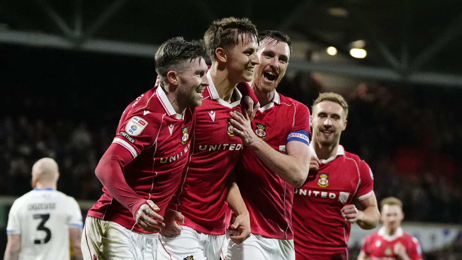 Boro stumble; Wrexham, Ipswich win & Southampton thrash QPR – EFL LIVE!