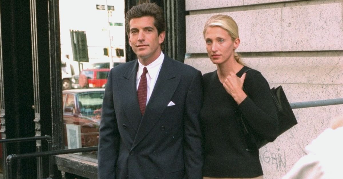5 Iconic Carolyn Bessette Kennedy Looks to Copy in 2026