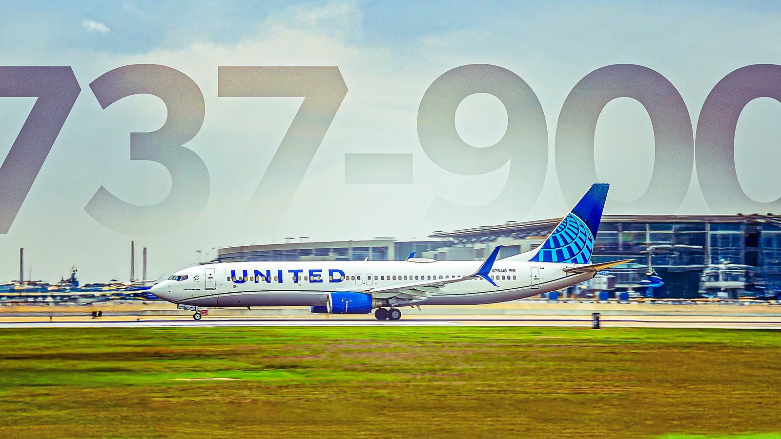 Why Was The Boeing 737-900 A Failure?