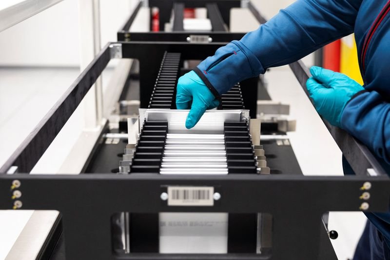 EU can sharply cut local battery prices with Made in Europe plan, T&E report says