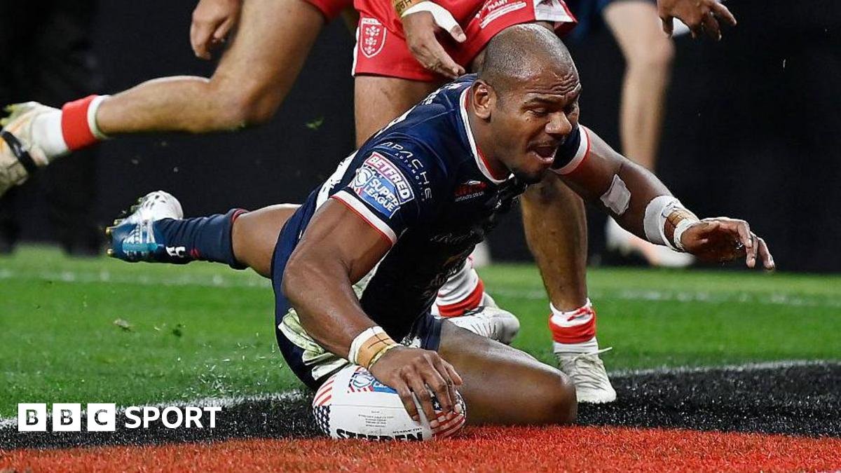 Leeds Rhinos thrash Hull KR in Las Vegas as four-try Maika Sivo stars