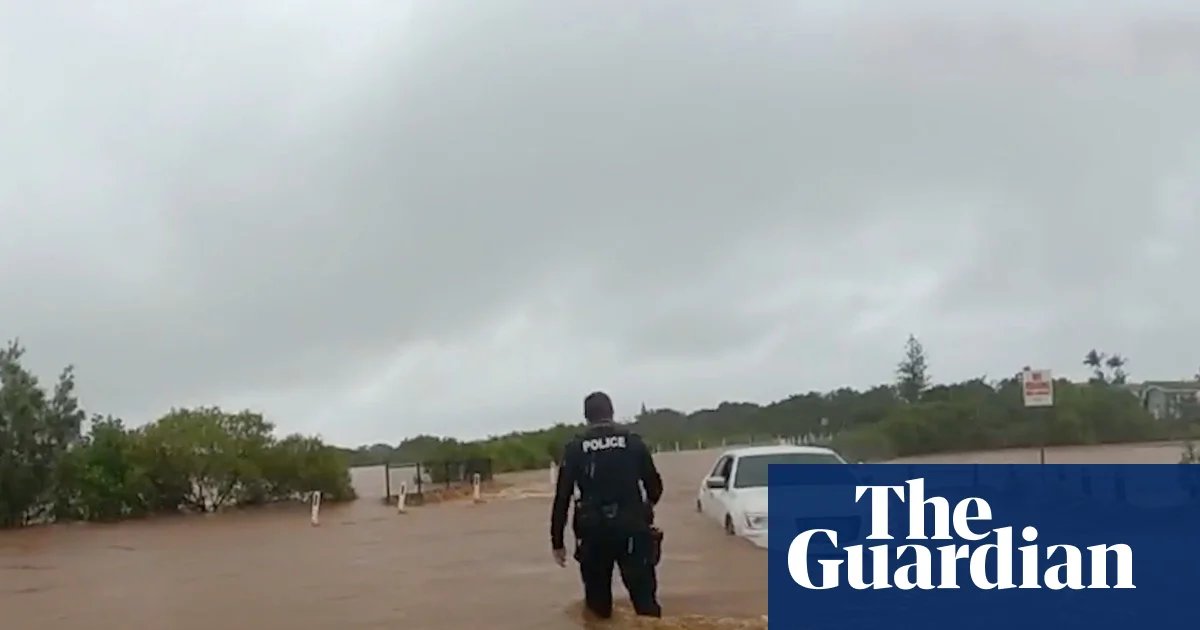 Bundaberg residents told to evacuate immediately as parts of Queensland brace for major flooding | Australia weather