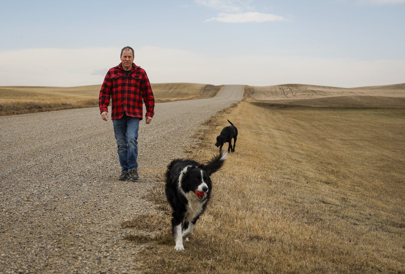 ‘It’s ridiculous’: U.S. closing historic Border Road to Canadian traffic