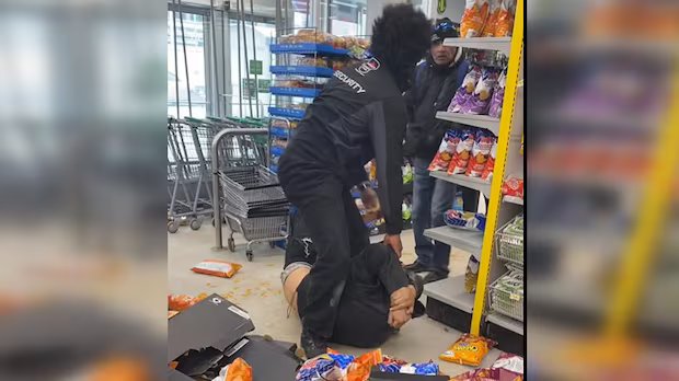Security guard punches man, threatens to kill him in video shot at Winnipeg Dollarama