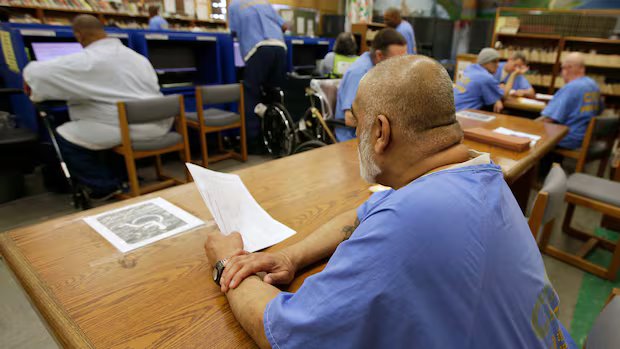 Correctional service moving to cut prison librarians at federal institutions