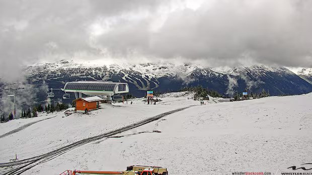 Part of Whistler ski resort closed following Thursday morning rockfall