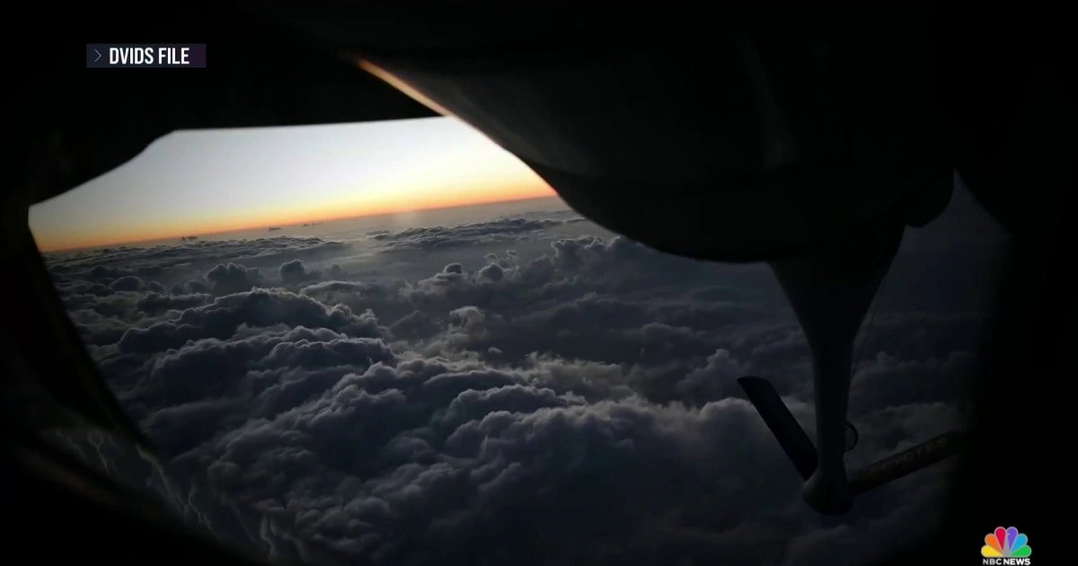 Rescue efforts underway after U.S. refueling plane crashes in Iraq 