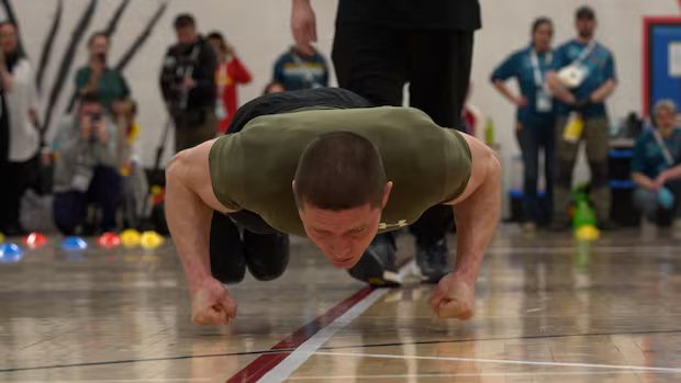 This Yellowknife athlete just set 2 records by hopping 66 metres on his knuckles at the Arctic Winter Games