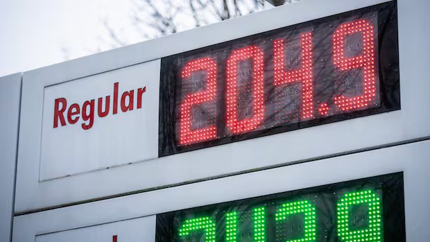 Gas prices surpass $2 per litre in Vancouver — and they’ll continue to climb this week: analyst