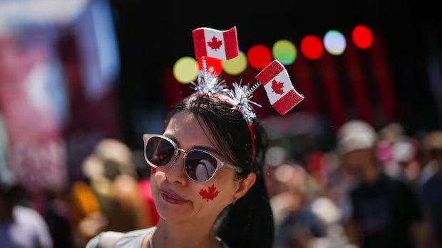 Canada slips further down in World Happiness rankings, due in part to social media use