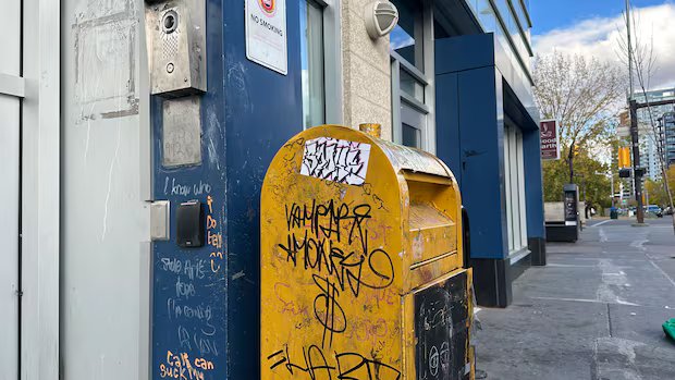 Province to close supervised consumption sites in Calgary, Lethbridge at end of June