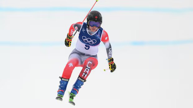 Canadian ski cross siblings Hannah, Jared Schmidt each earn World Cup silver on home snow