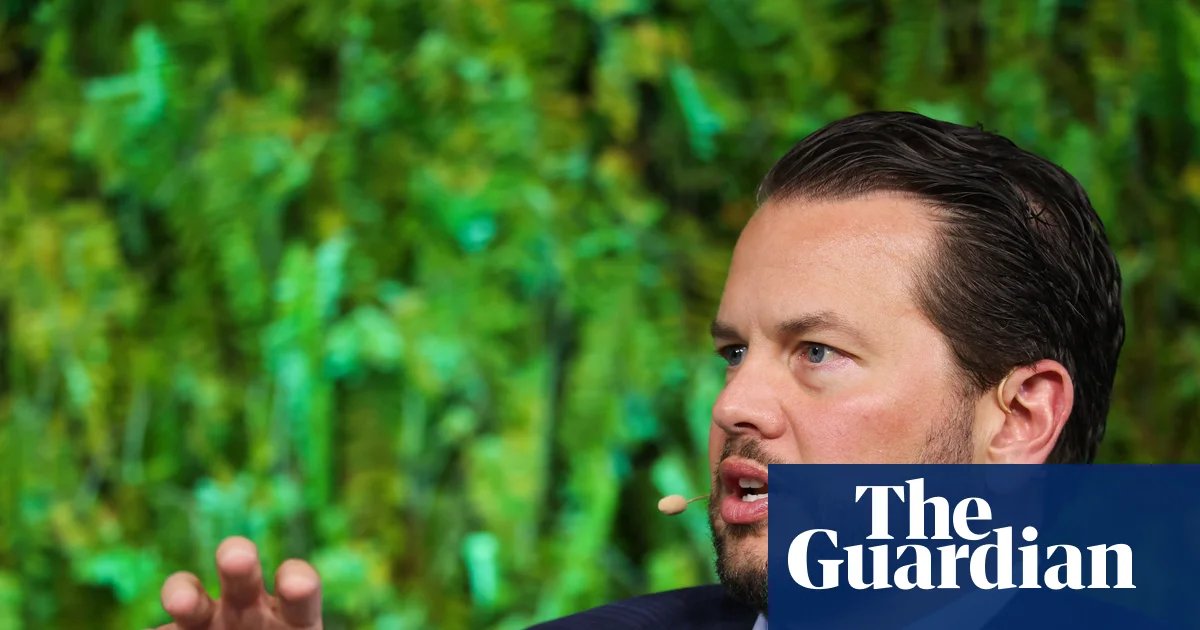 Pinterest CEO calls for ban on social media for youth under 16 | Pinterest