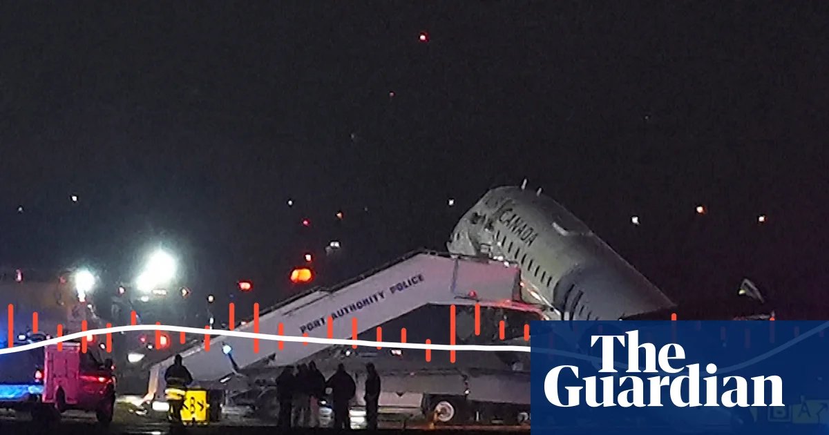 Control tower audio captures moments before LaGuardia plane crash – audio | New York