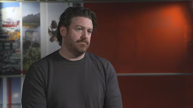 Prosecutor calls for conflict of interest rules after coworkers handled case in which he was a victim