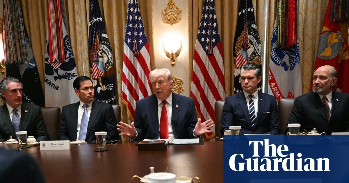 Flatterers out in force to fill Trump’s head with Venezuelan statue dreams | Donald Trump