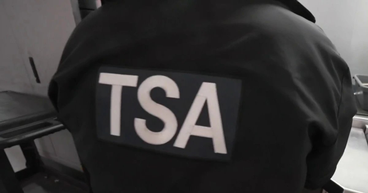 Trump signs emergency order to pay TSA