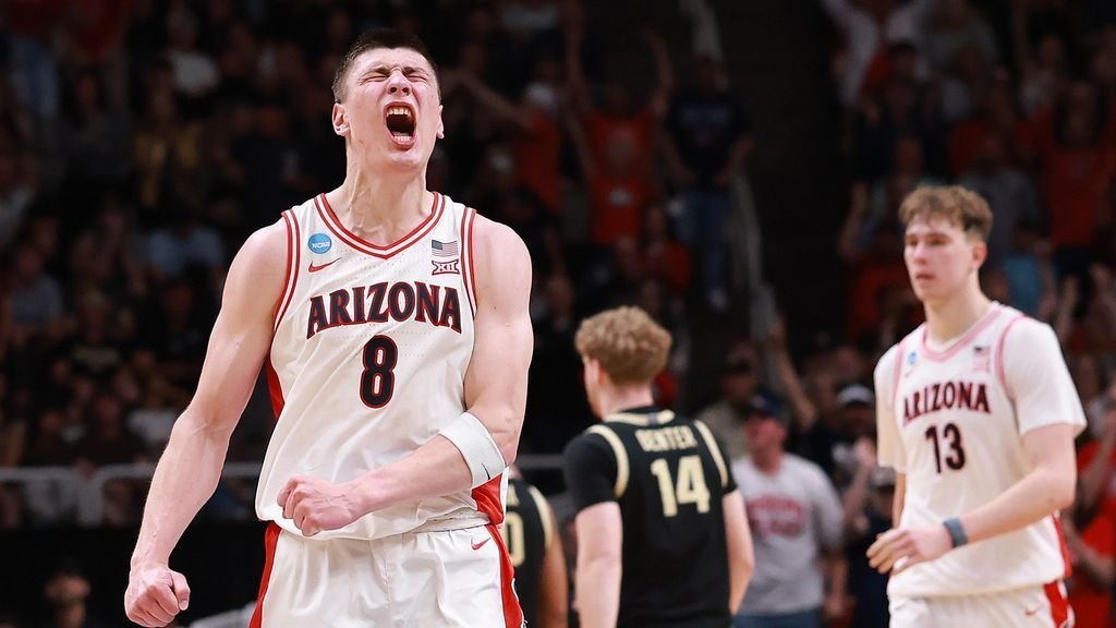 Arizona beats Purdue to make first Final Four since 2001