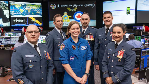 ‘The crew is ready’: Calgary-born astronaut to be voice link to Artemis II moon mission