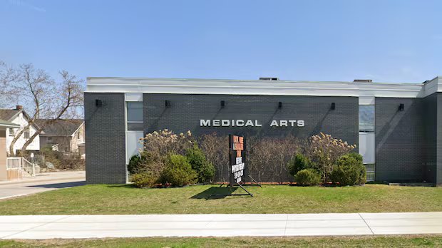 Patients of Ontario dental clinic speak out after hepatitis, HIV tests urged due to sterilization lapses