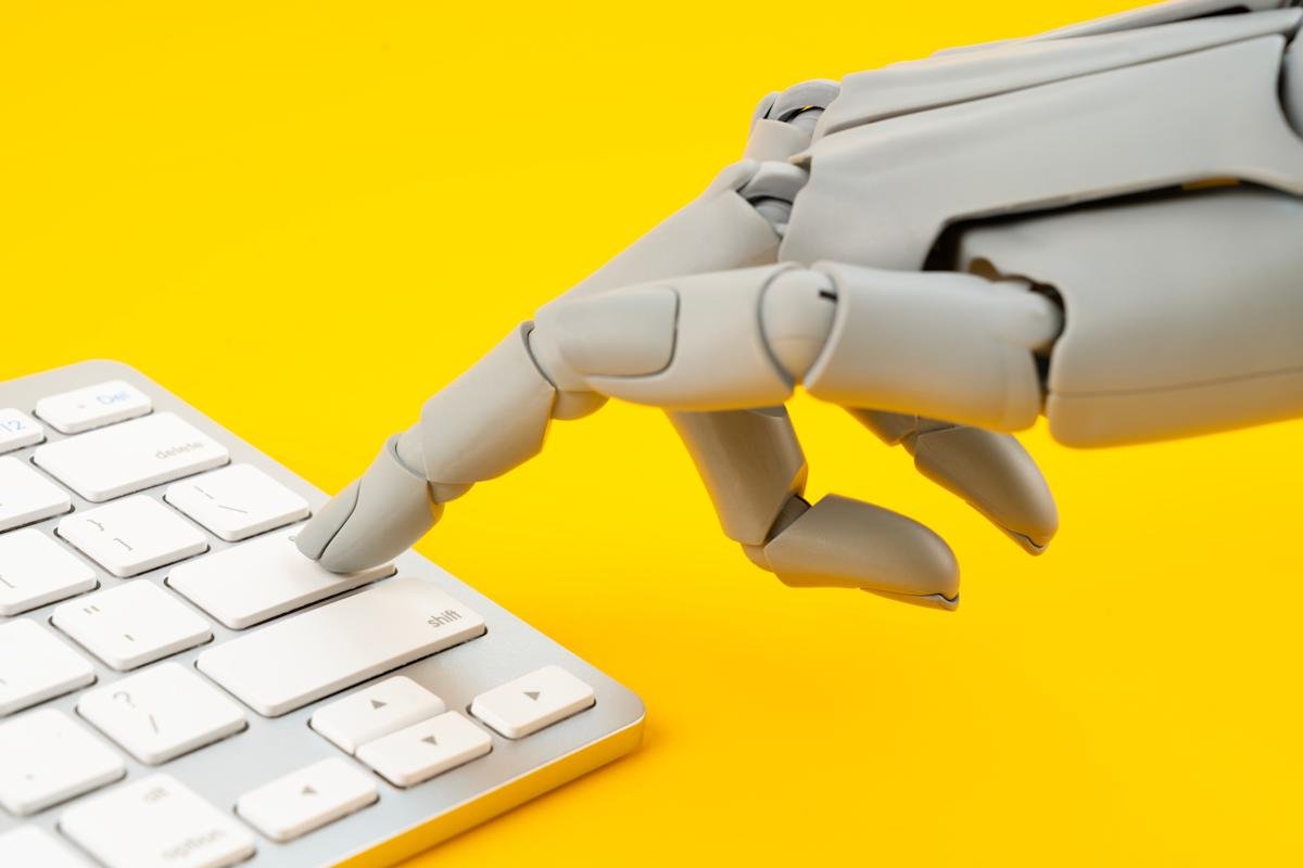 Digg shuts down for a ‘hard reset’ because it was flooded with bots