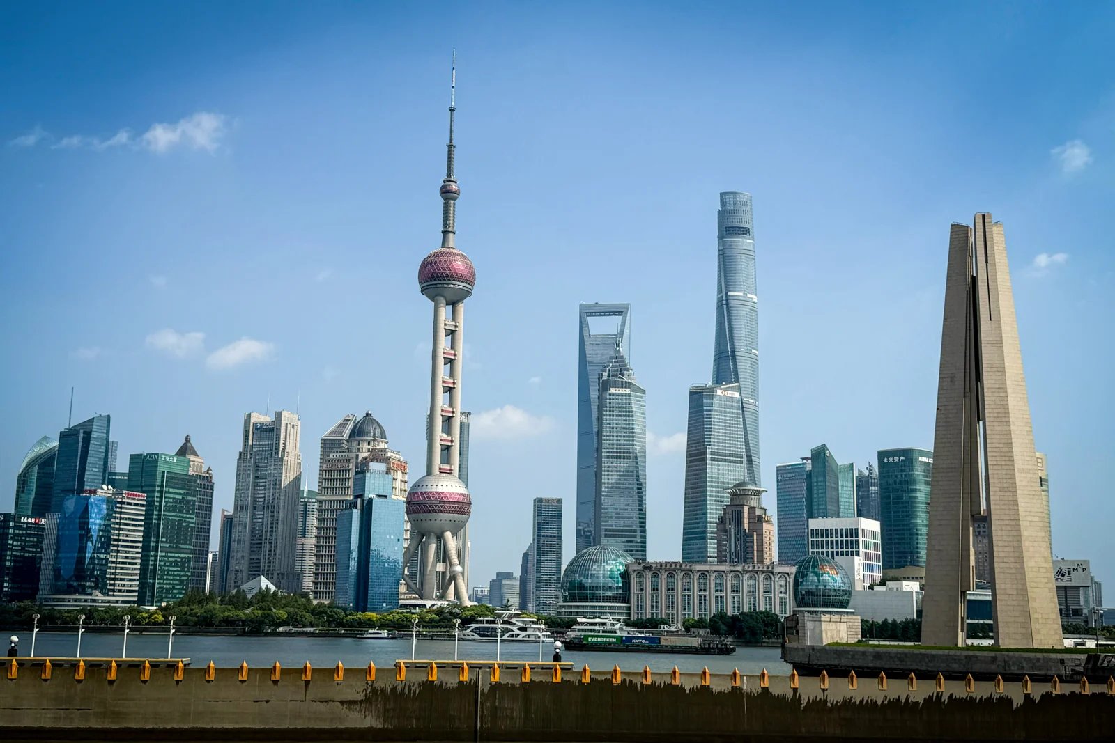 Using a private passport service to get a visa more easily