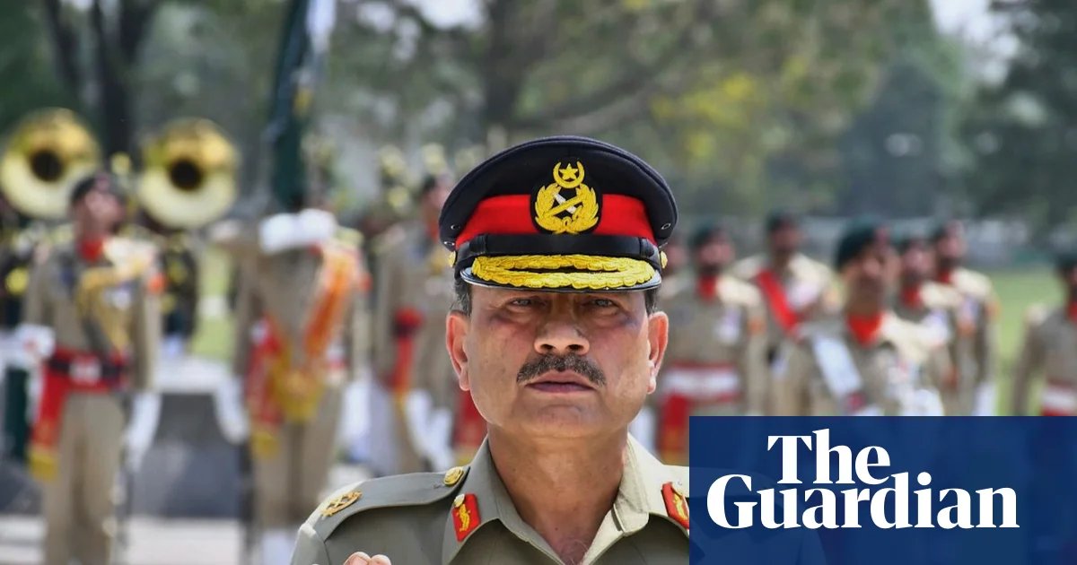 Pakistan’s army chief attempts to broker Iran peace talks in call with Trump | US-Israel war on Iran