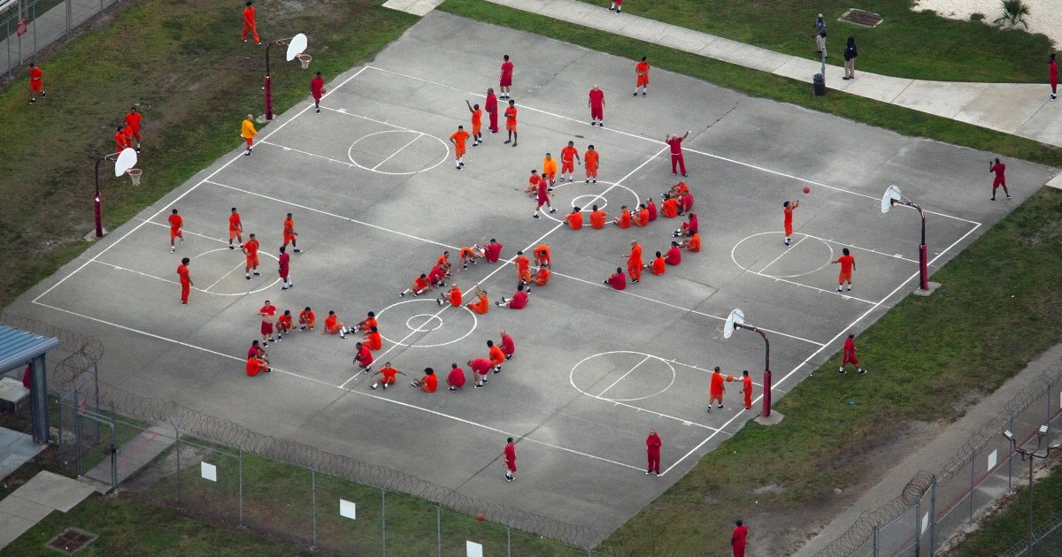 Asylum seekers increasingly being detained and pressured to leave the U.S.